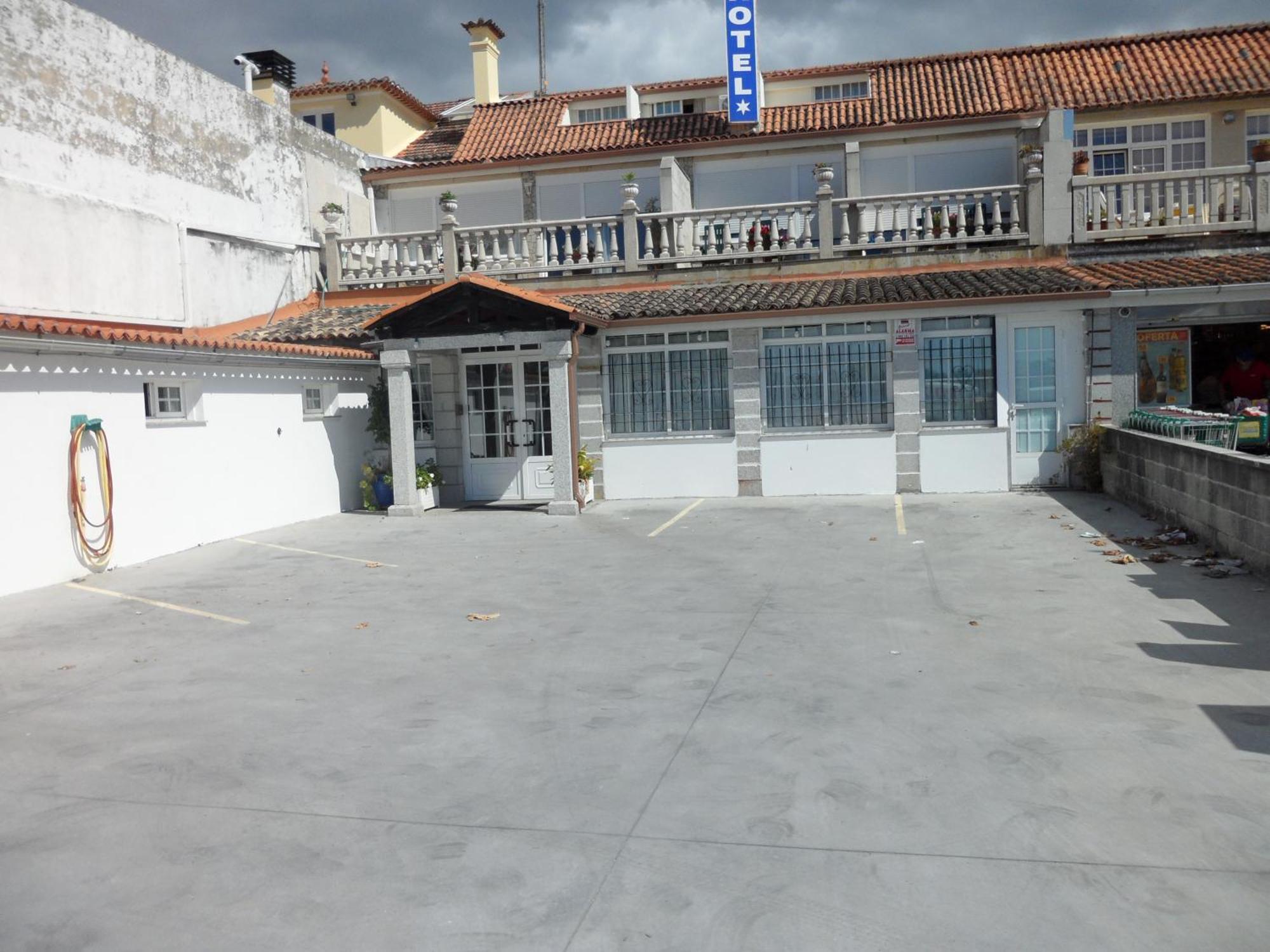 Hotel Avenida Baiona Sabaris Exterior foto