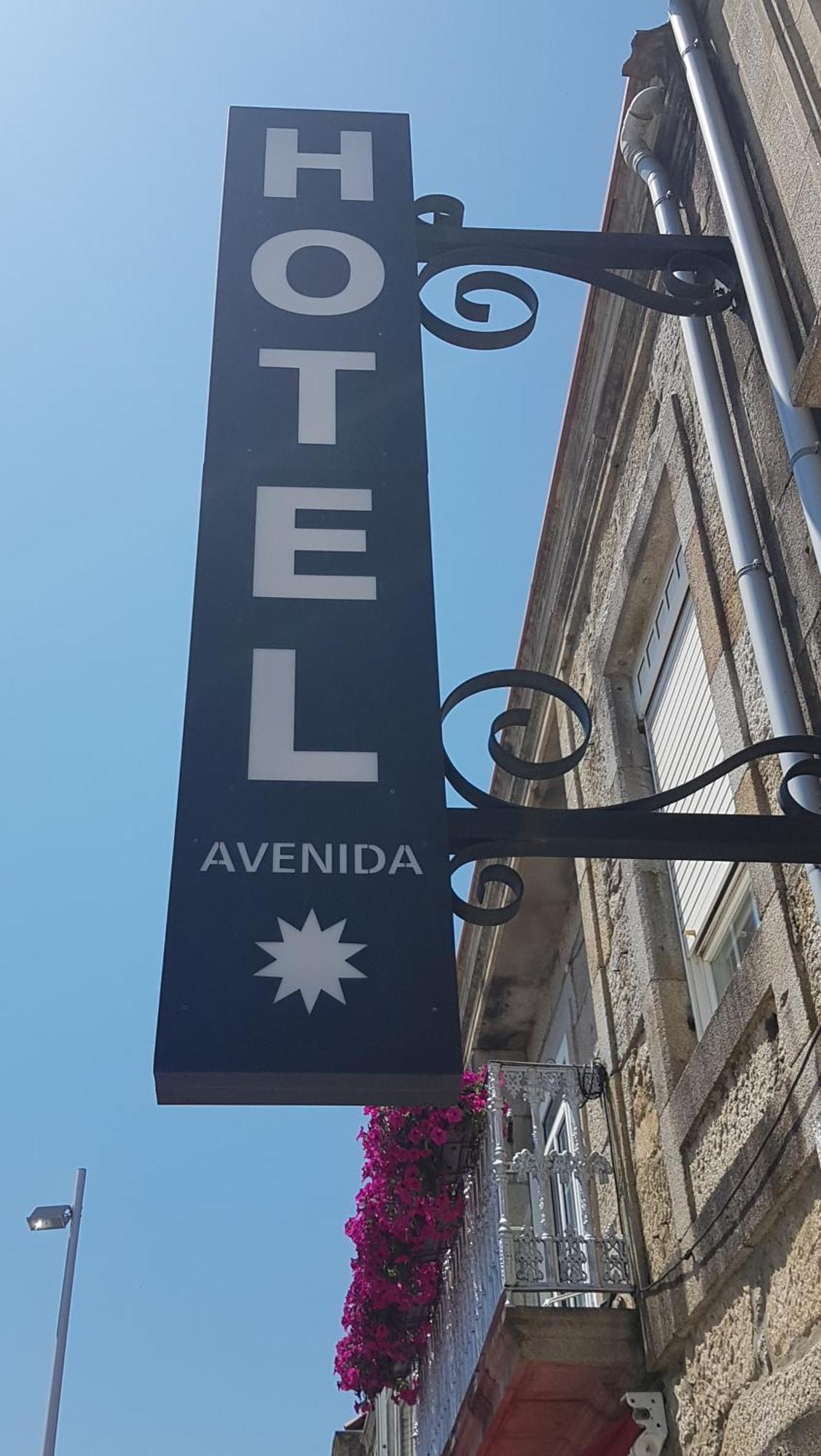 Hotel Avenida Baiona Sabaris Exterior foto